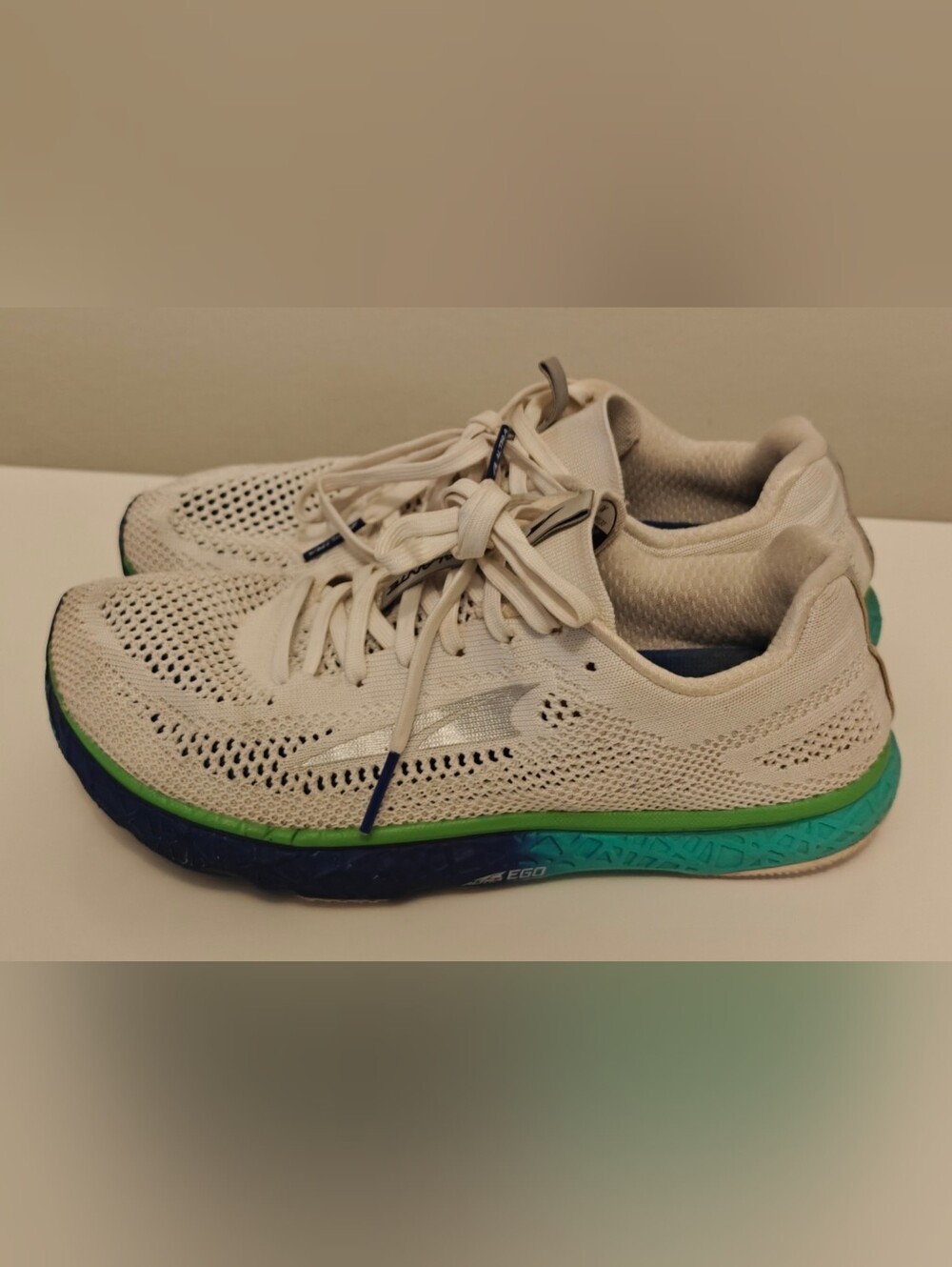 Altra Escalante Women's Running Shoes White Green Size 8.5 Athletic
